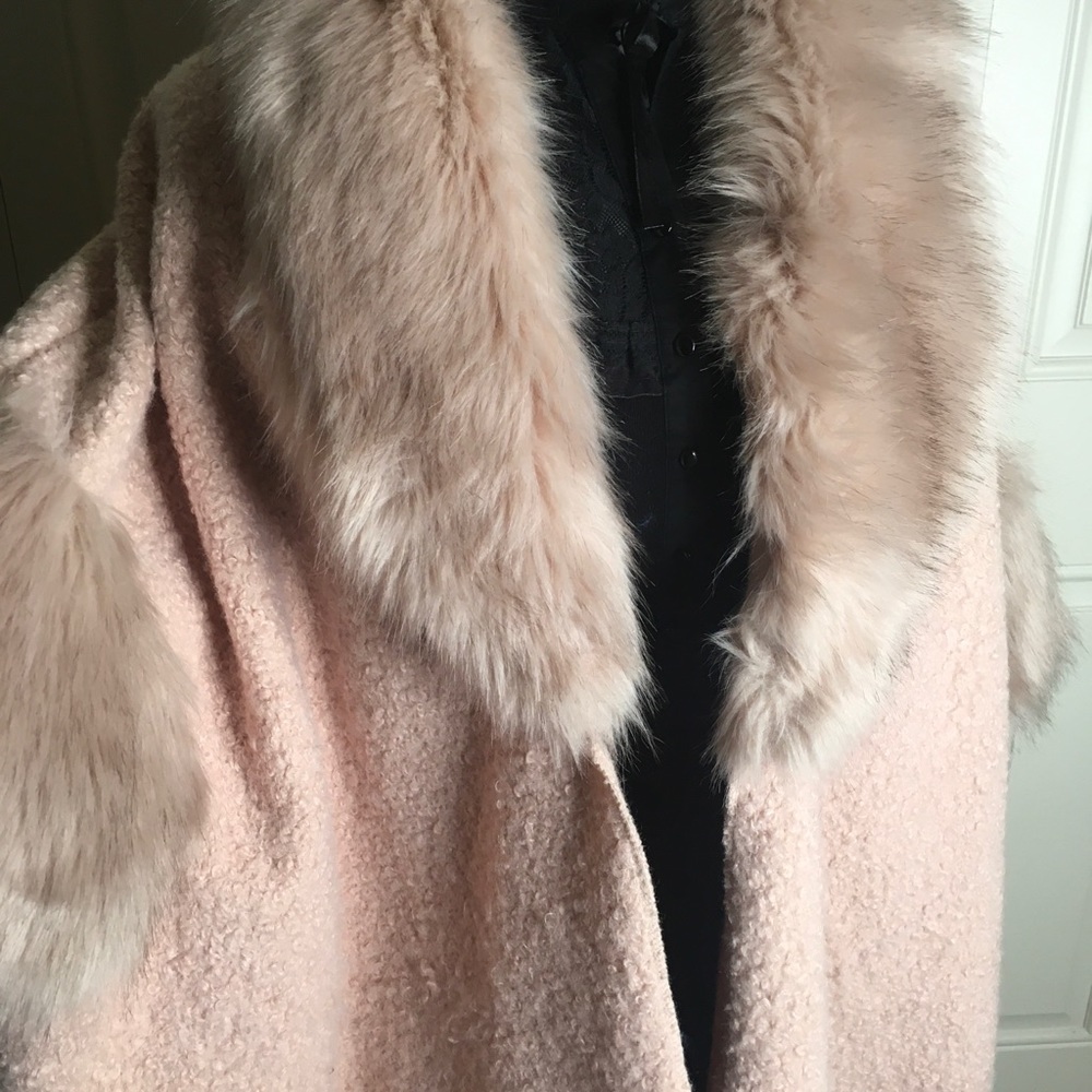 Coat - Picture 3 of 7